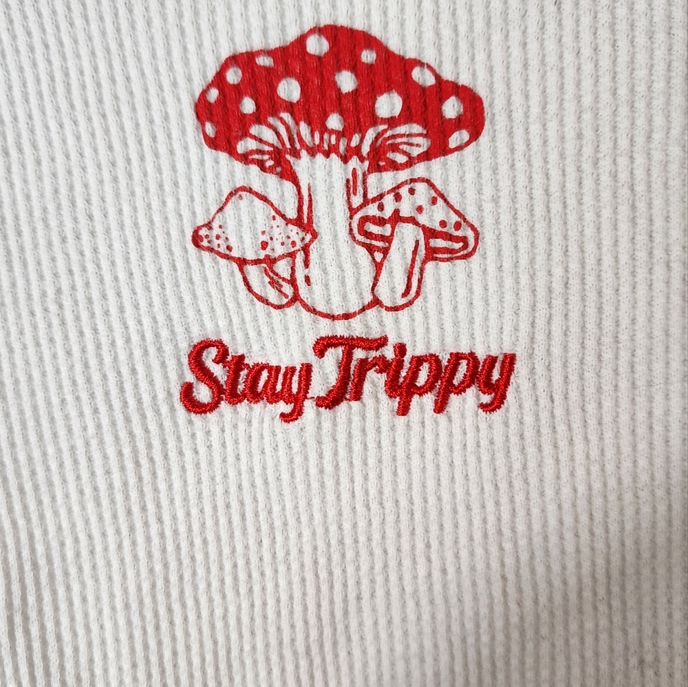 Stay trippy mushroom crop top